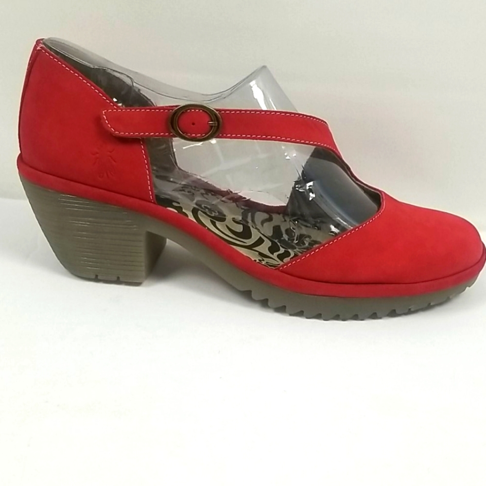 FLY London Women's Fly Block Heel Pump